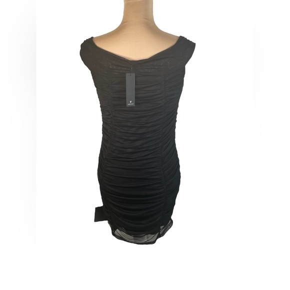 LULUS Follow the Curve Black Ruched Off-the-Shoulder
Bodycon Dress NWT LARGE - Picture 4 of 10